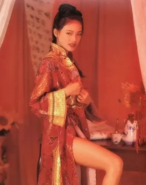 《舒淇舒掰掰》早期经典合集高清在线观看-舒掰掰大美女资源网盘免费分享-舒淇阁楼经典照片合集无删减版一键速播