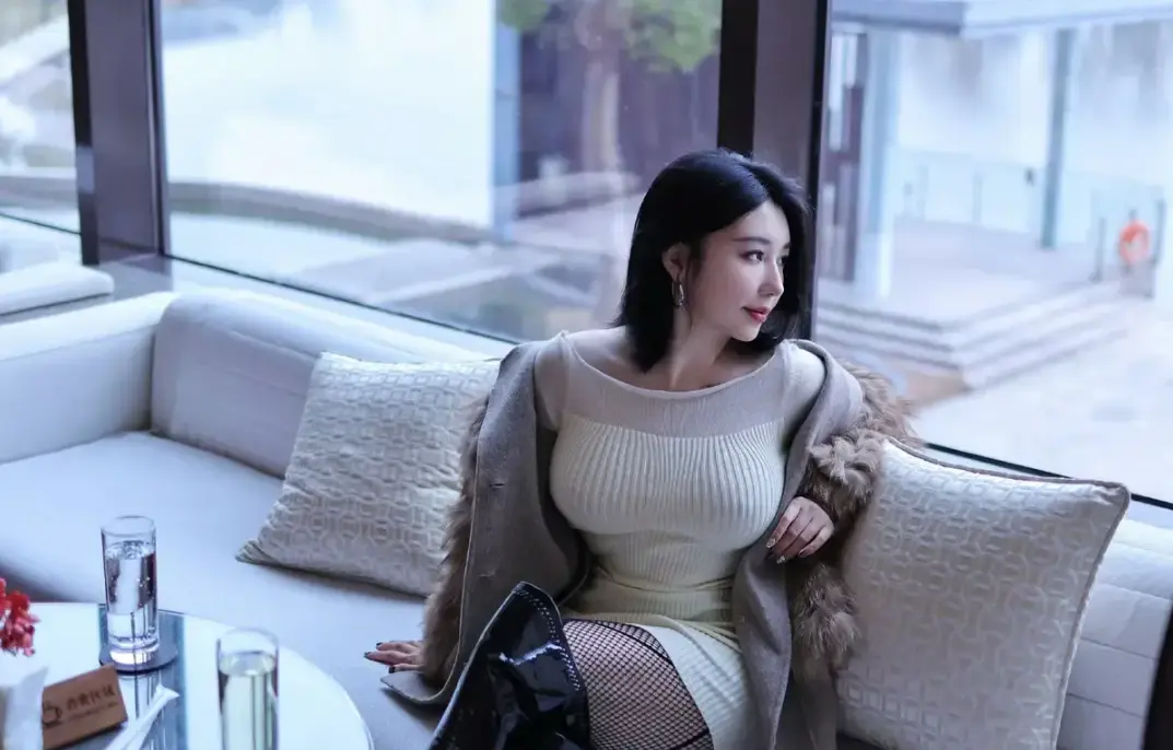 教母三人行Eliy短剧未删减完整版-教母godmom三部曲蓝光典藏全集-4K无删减免费在线观看-夸克网盘资源