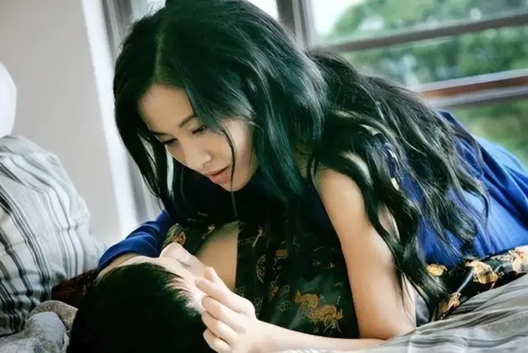 电影《嫂嫂情事》高清完整版未删减在线观看-《嫂嫂情事》1080P高清画质免费播放-韩国电影全网同步资源