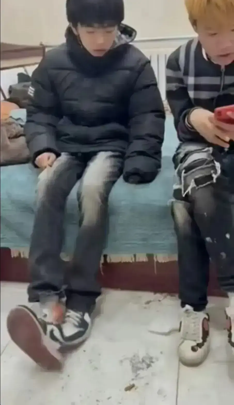 《轻奢小子和美式 boy》未删减完整版免费观看-HD高清在线播放-轻奢小子和美式 boy黑料热搜资源1080P蓝光